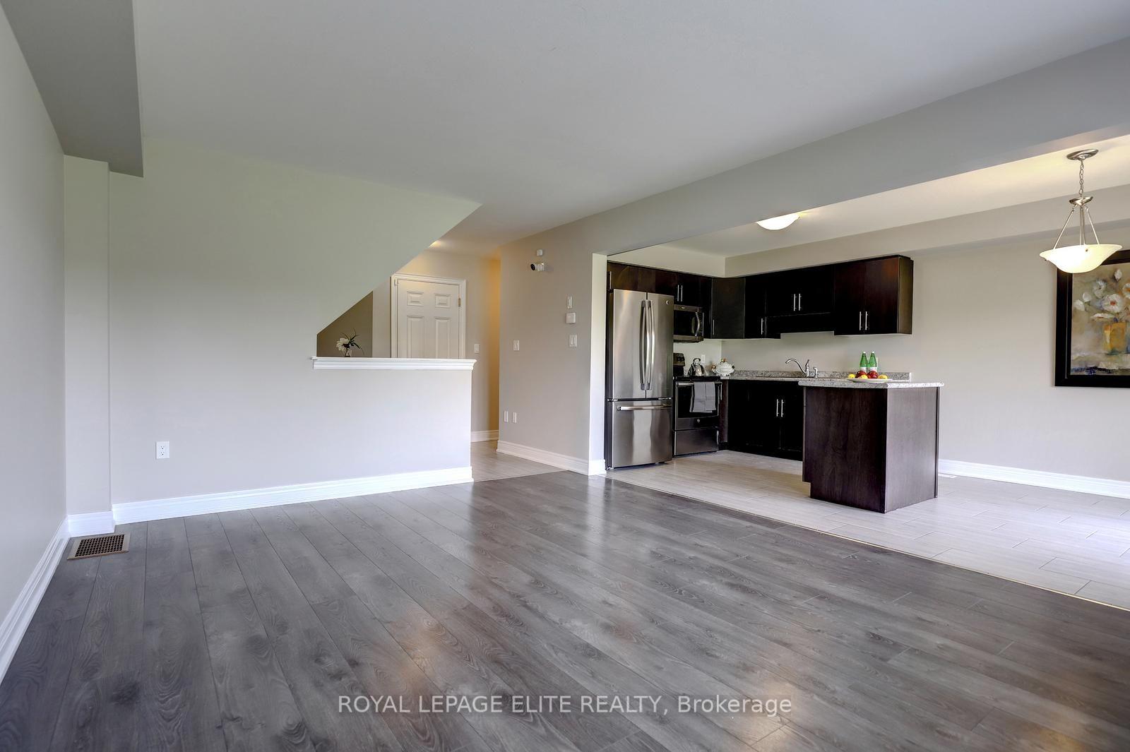 Photo 11 of 8025 Cole Court, Niagara Falls, Oldfield — HOMEH