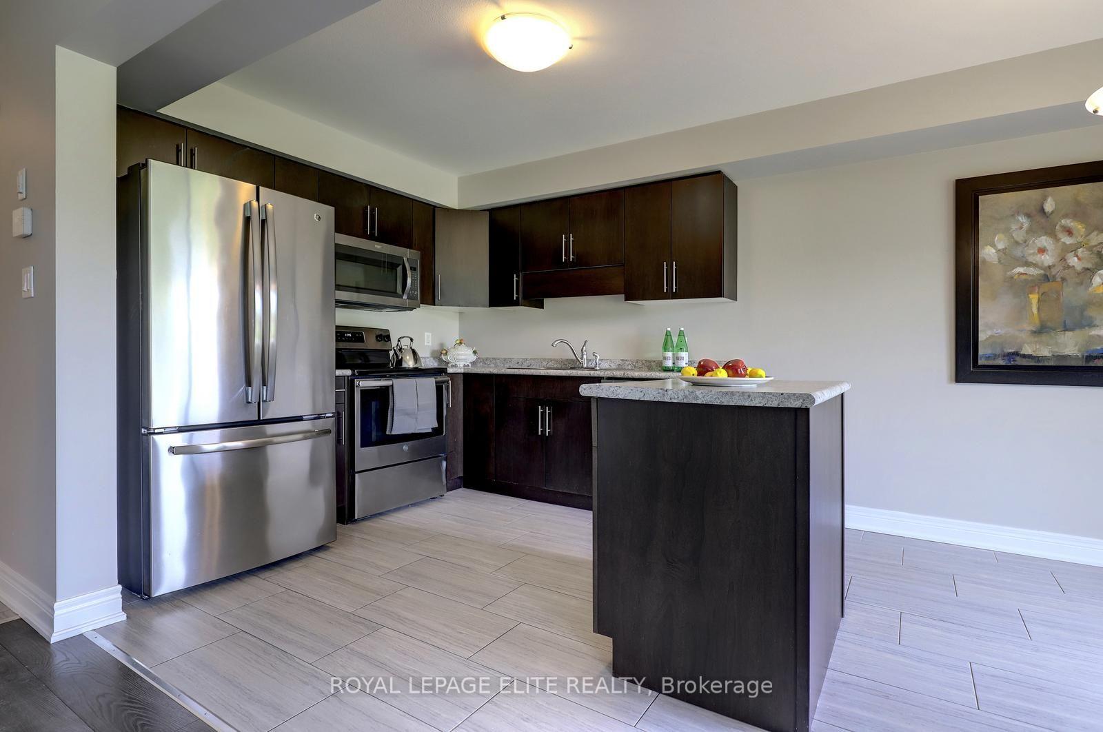 Photo 12 of 8025 Cole Court, Niagara Falls, Oldfield — HOMEH