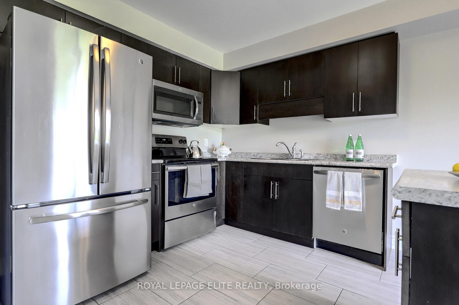 Photo 13 of 8025 Cole Court, Niagara Falls, Oldfield — HOMEH