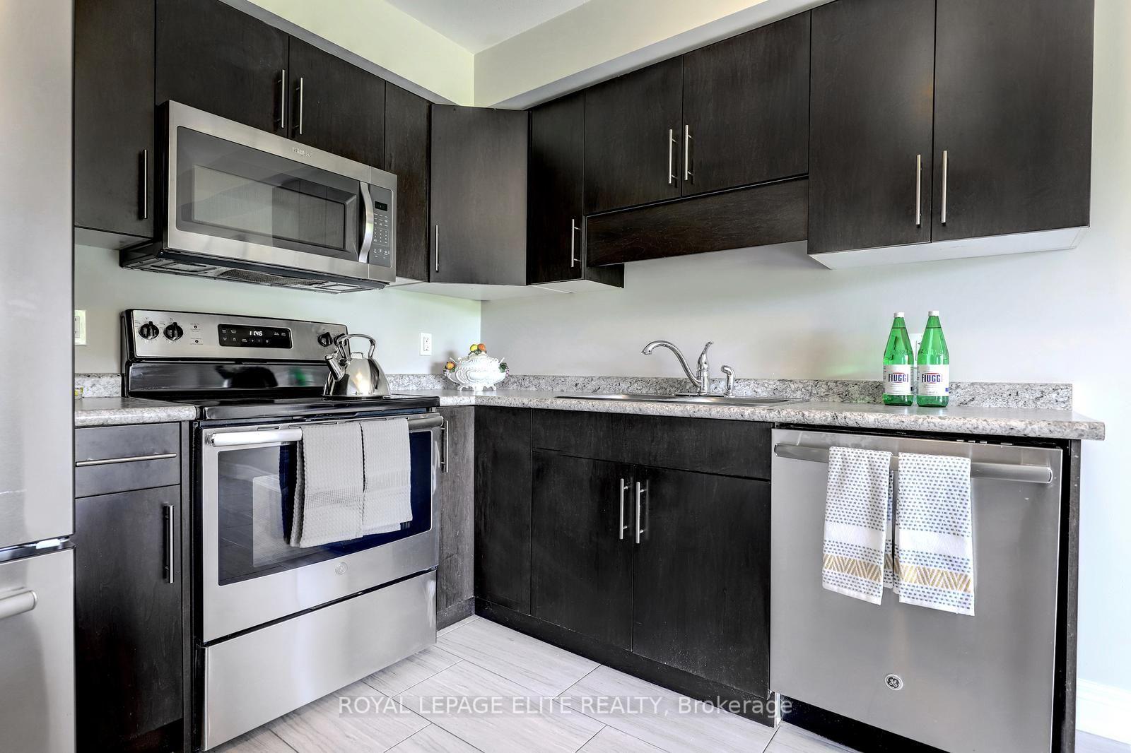 Photo 15 of 8025 Cole Court, Niagara Falls, Oldfield — HOMEH