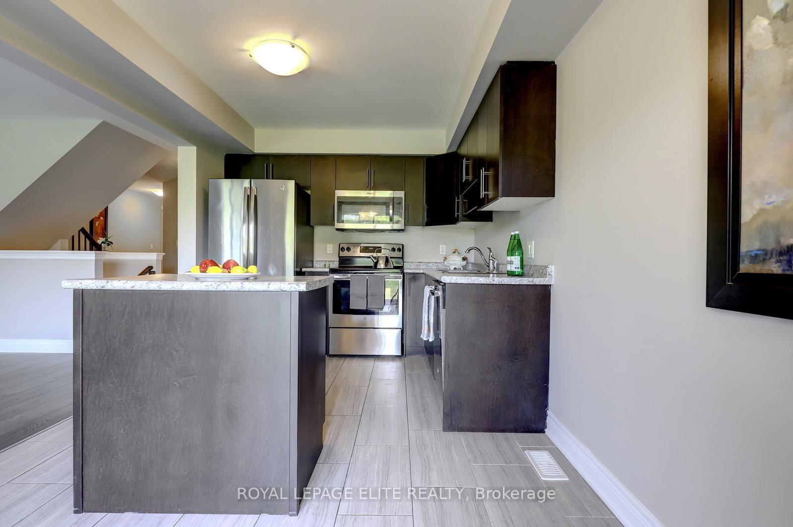 Photo 16 of 8025 Cole Court, Niagara Falls, Oldfield — HOMEH