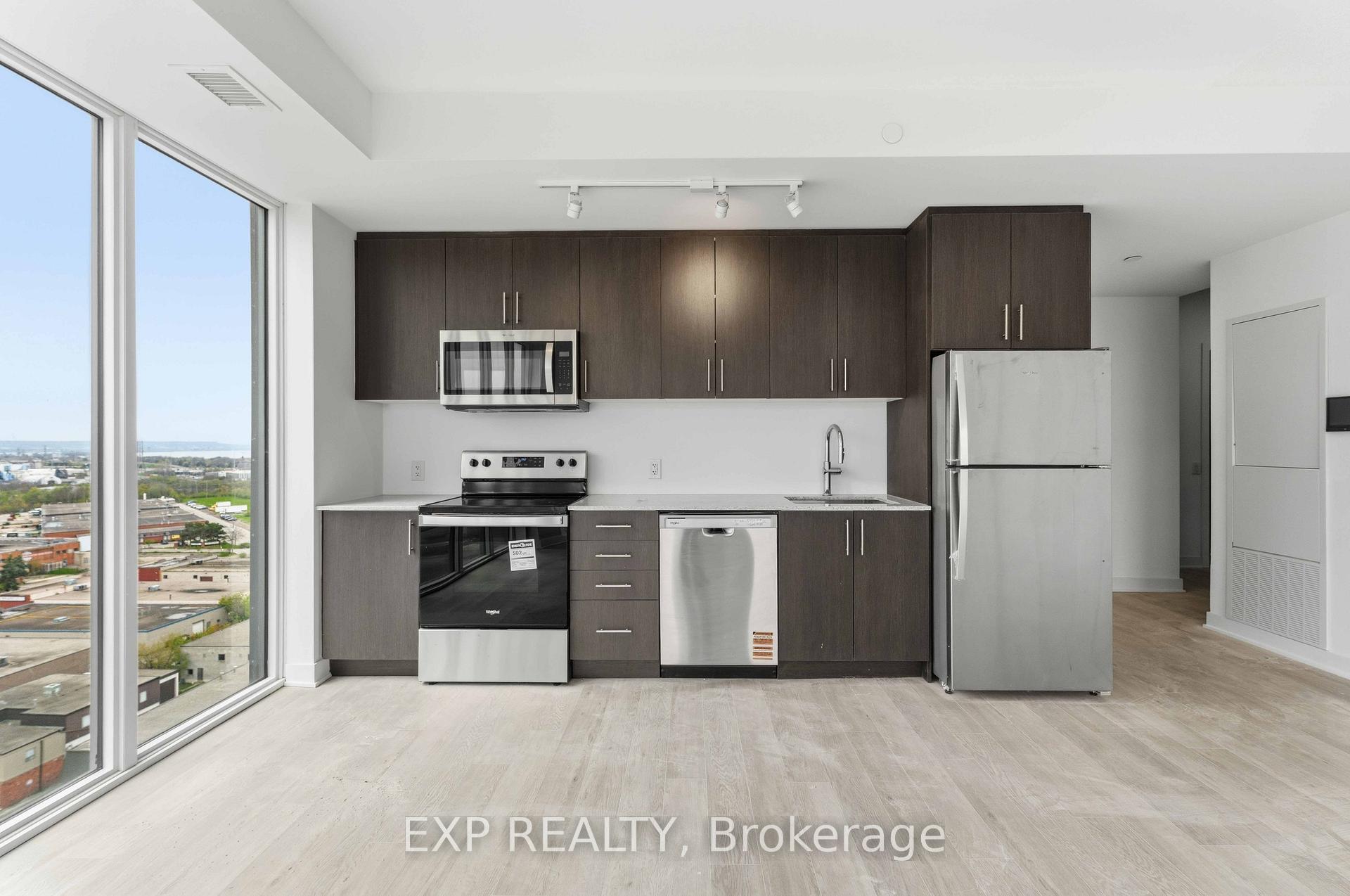 Photo 6 of Unit 1406, 2782 Barton Street E, Hamilton, Riverdale — HOMEH