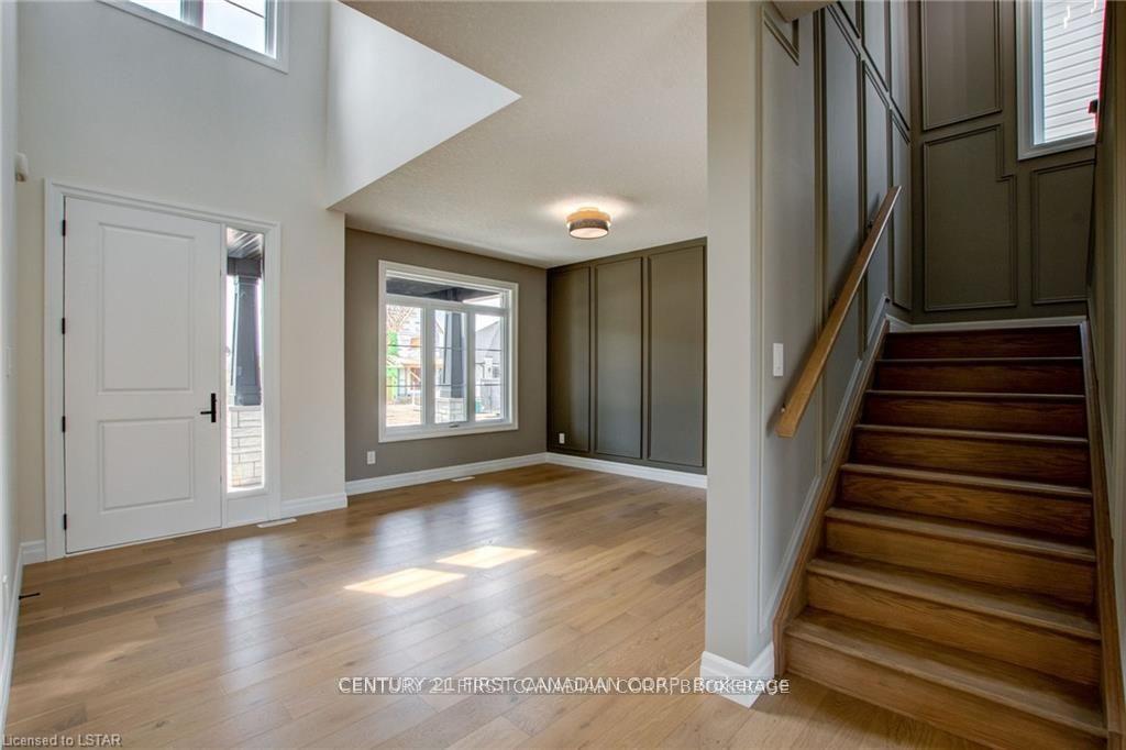 Photo 4 of 58 Aspen Circle, Thames Centre, Thorndale — HOMEH