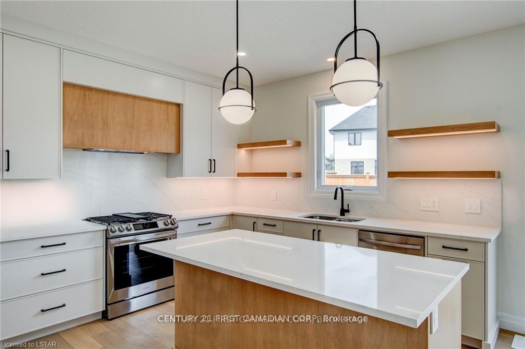 Photo 12 of 58 Aspen Circle, Thames Centre, Thorndale — HOMEH