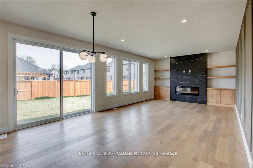 Photo 13 of 58 Aspen Circle, Thames Centre, Thorndale — HOMEH