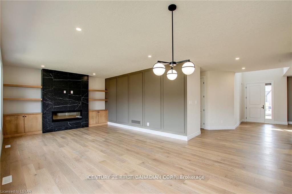 Photo 14 of 58 Aspen Circle, Thames Centre, Thorndale — HOMEH