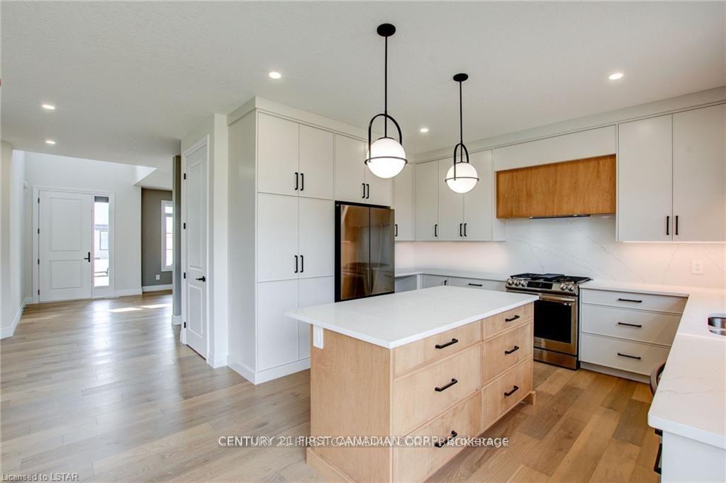 Photo 15 of 58 Aspen Circle, Thames Centre, Thorndale — HOMEH