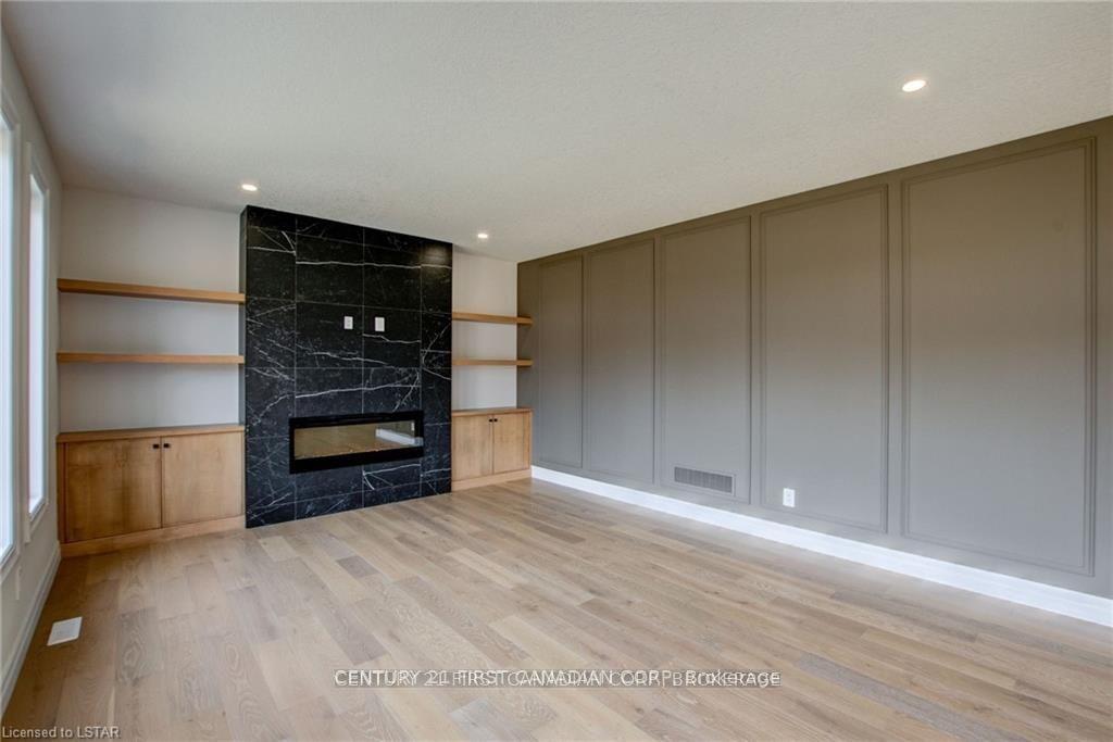 Photo 16 of 58 Aspen Circle, Thames Centre, Thorndale — HOMEH
