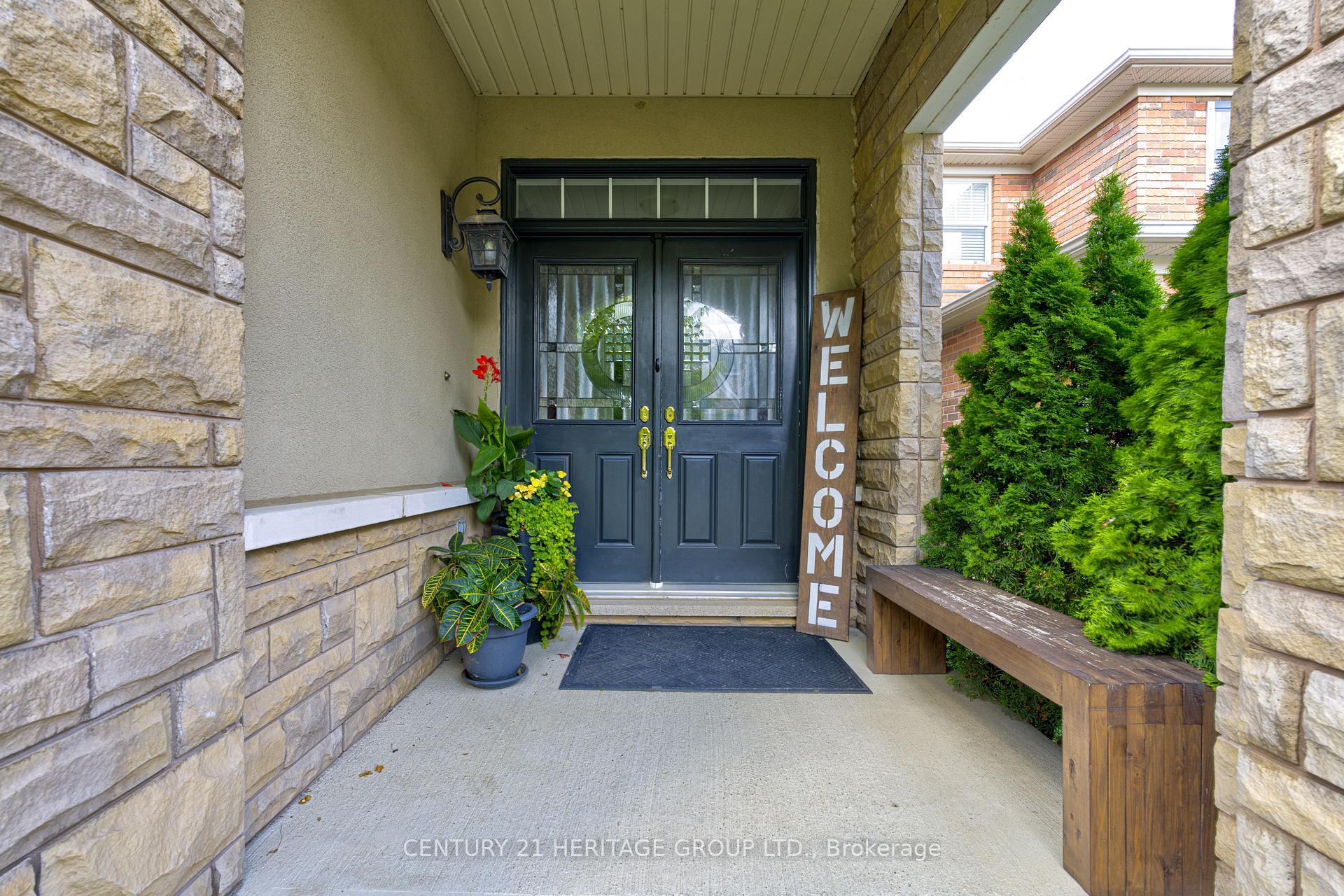 Photo 3 of 1406 Marshall Crescent, Milton, Beaty — HOMEH