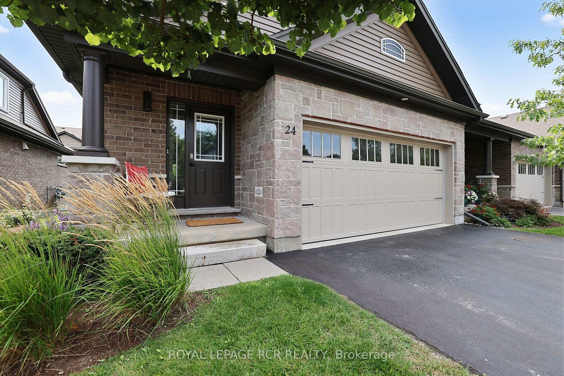 Photo 1 of 24 Westminster Crescent, Centre Wellington, Fergus — HOMEH