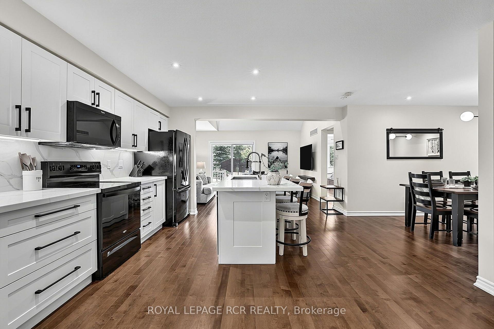 Photo 9 of 24 Westminster Crescent, Centre Wellington, Fergus — HOMEH