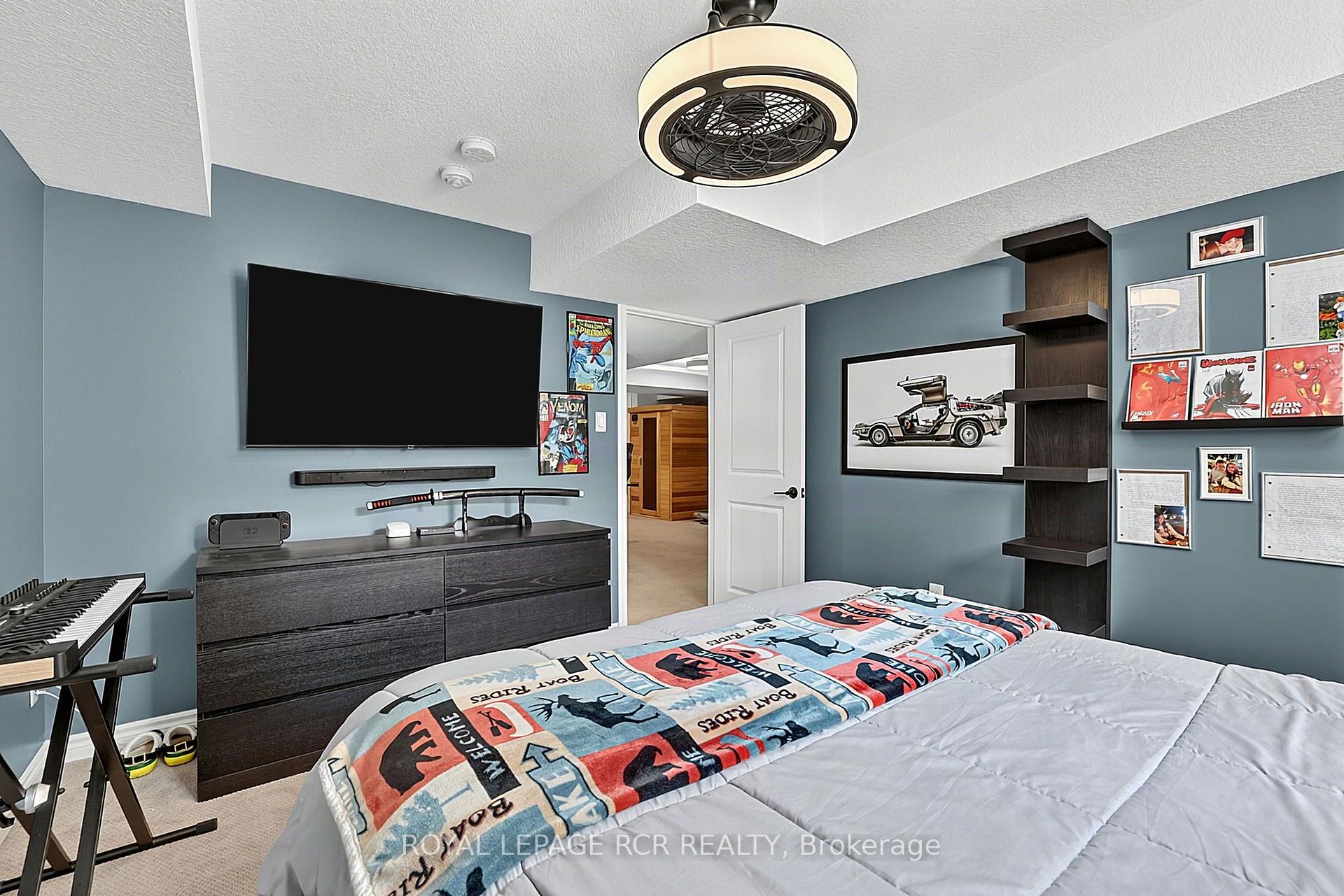 Photo 32 of 24 Westminster Crescent, Centre Wellington, Fergus — HOMEH