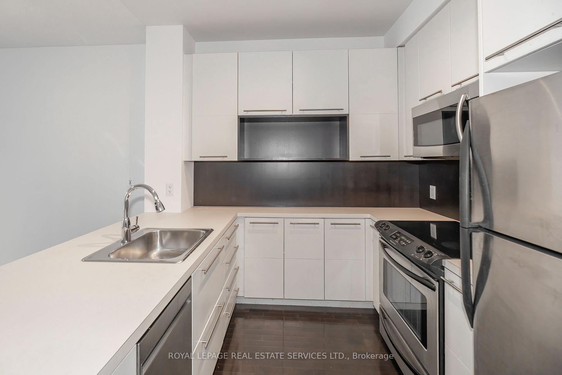 Photo 8 of Unit 603, 25 Carlton Street, Toronto, Church-Yonge Corridor — HOMEH
