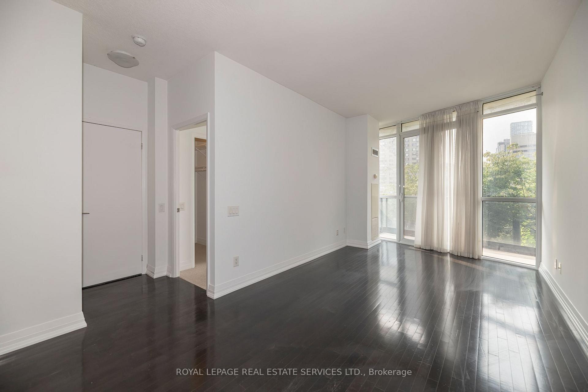 Photo 13 of Unit 603, 25 Carlton Street, Toronto, Church-Yonge Corridor — HOMEH