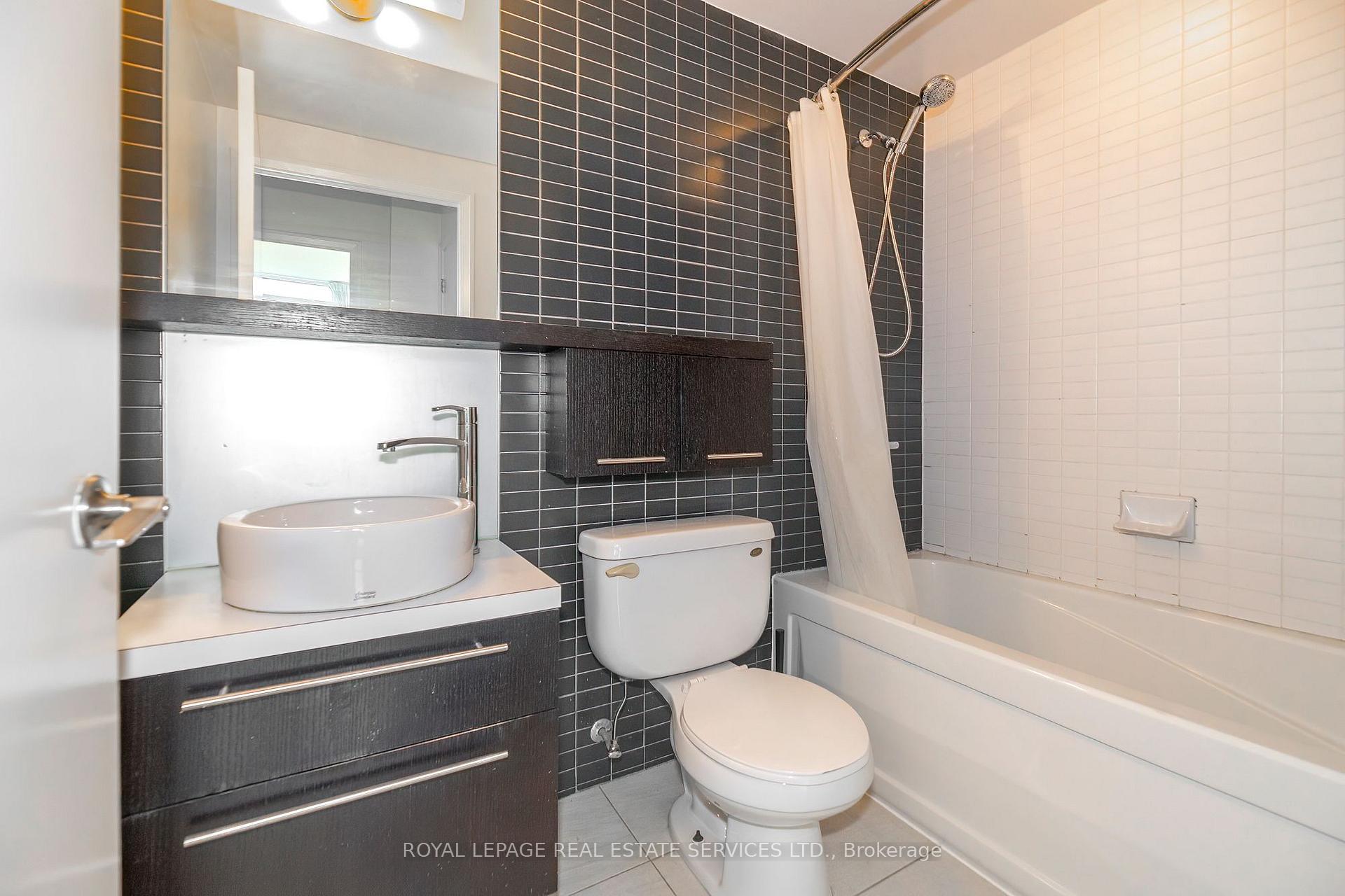 Photo 24 of Unit 603, 25 Carlton Street, Toronto, Church-Yonge Corridor — HOMEH