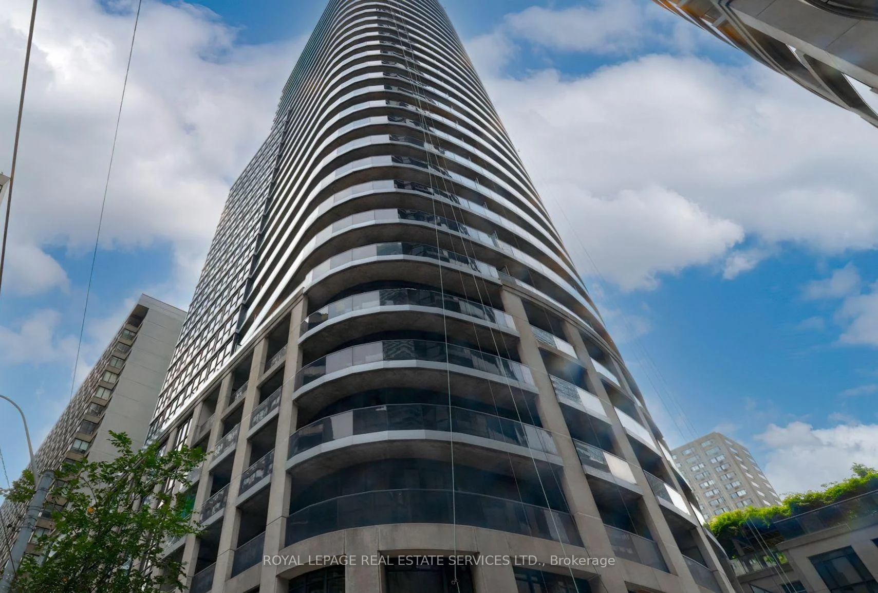 Photo 6 of Unit 603, 25 Carlton Street, Toronto, Church-Yonge Corridor — HOMEH