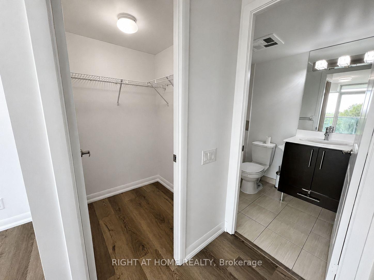 Photo 9 of Unit 809, 17 Anndale Drive, North York, Willowdale East — HOMEH