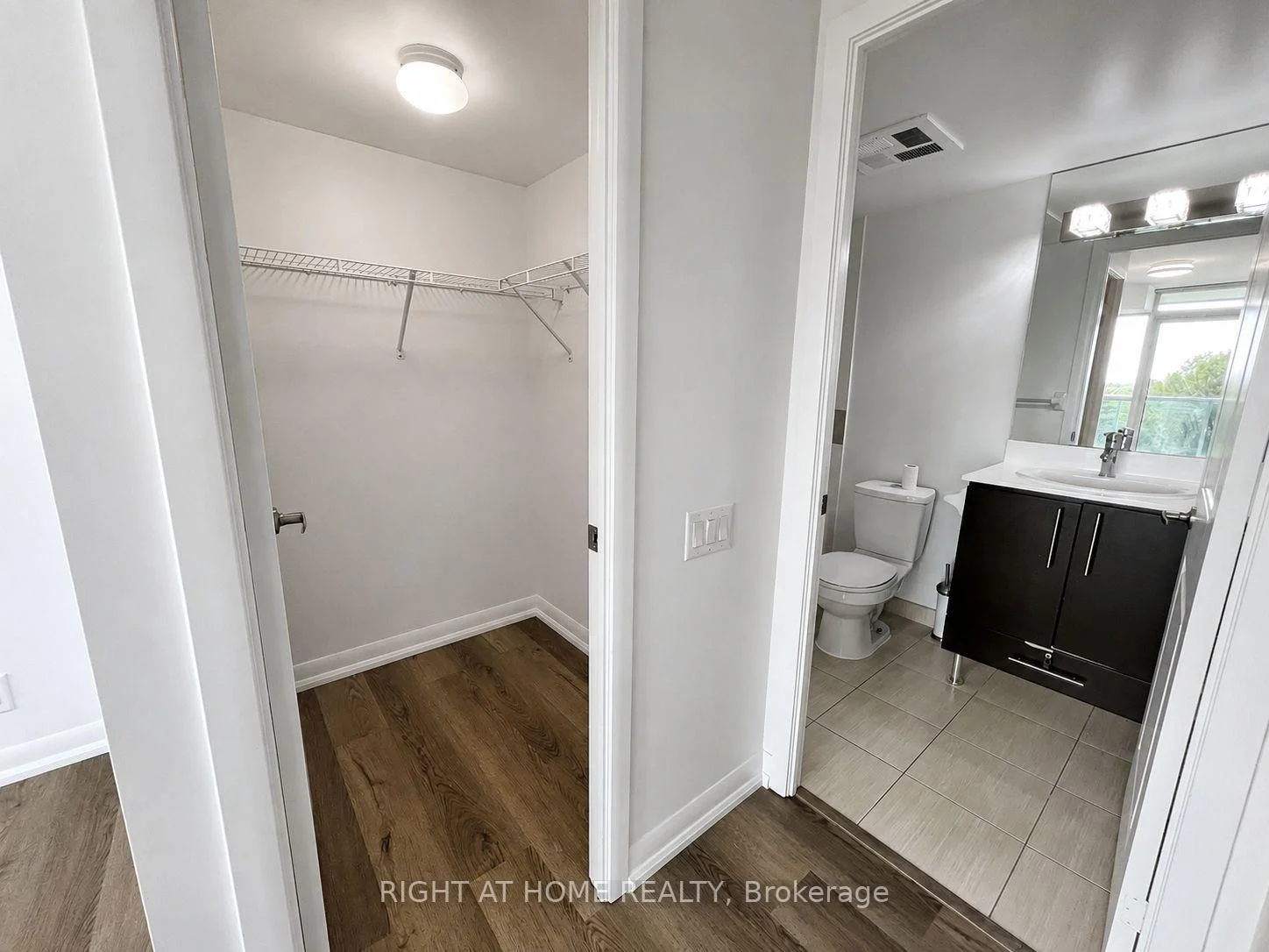 Photo 24 of Unit 809, 17 Anndale Drive, North York, Willowdale East — HOMEH