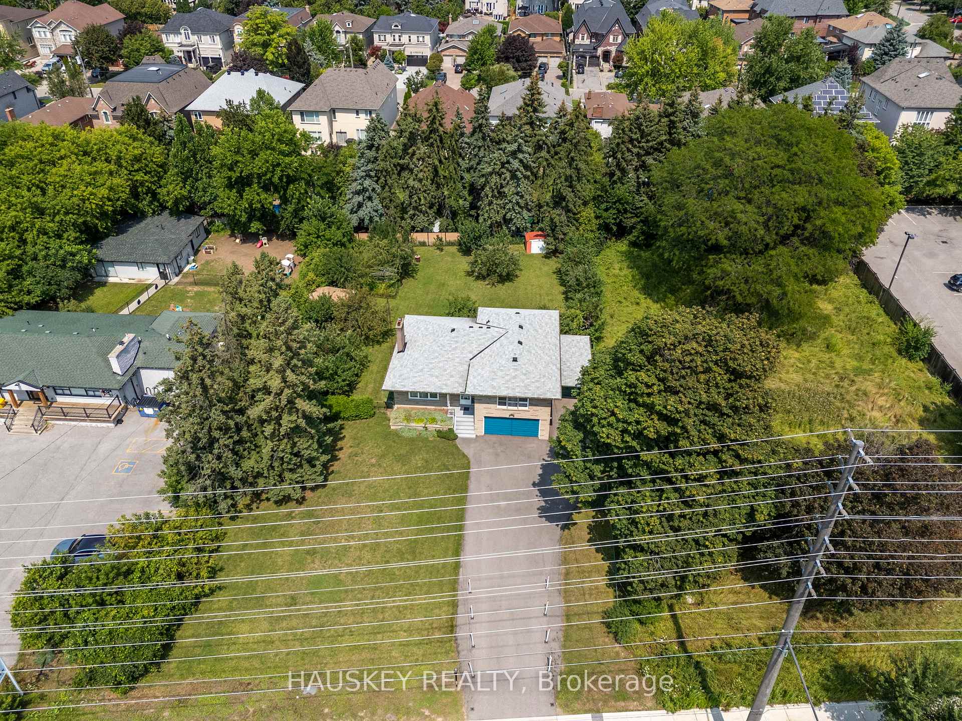 Photo 7 of 1226 Centre Street, Vaughan, Beverley Glen — HOMEH