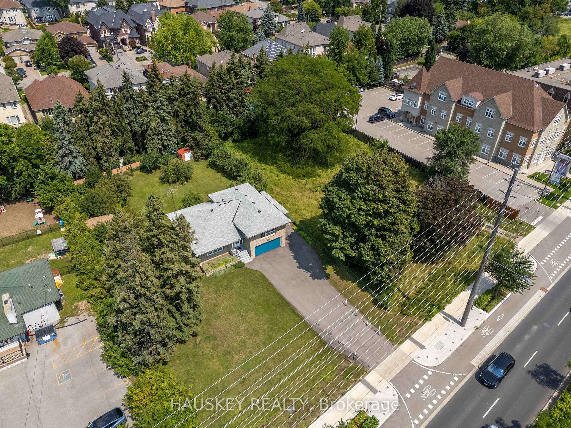 Photo 8 of 1226 Centre Street, Vaughan, Beverley Glen — HOMEH