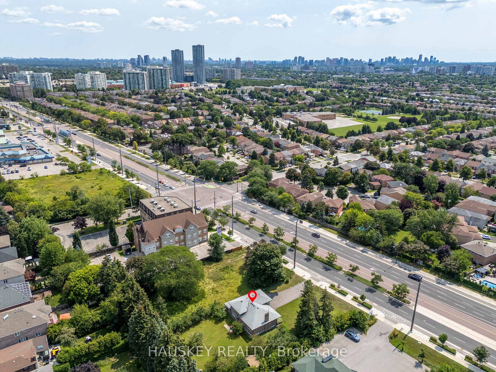 Photo 11 of 1226 Centre Street, Vaughan, Beverley Glen — HOMEH