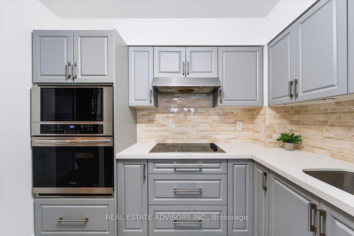 Photo 5 of Unit Ph#07, 21 Overlea Boulevard, Toronto, Thorncliffe Park — HOMEH