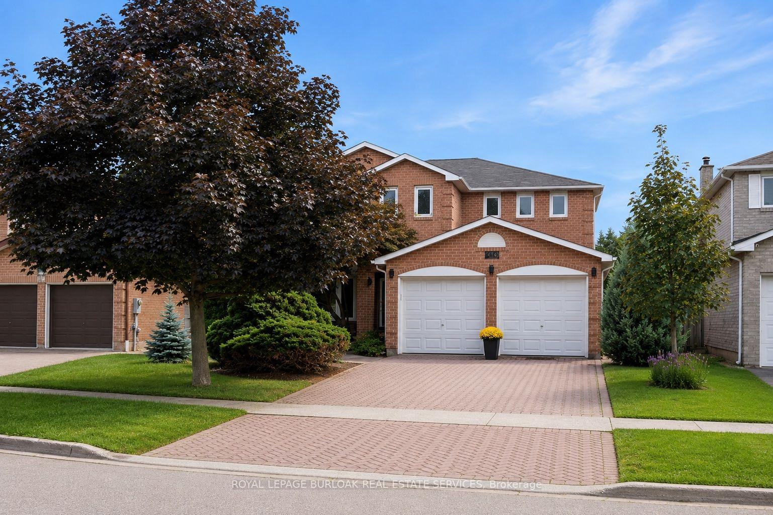 Front of 419 Parklane Road