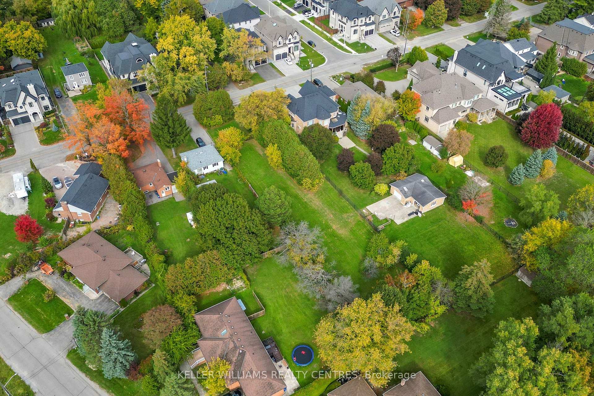 Photo 5 of 39 Maple Grove Avenue, Richmond Hill, Oak Ridges — HOMEH