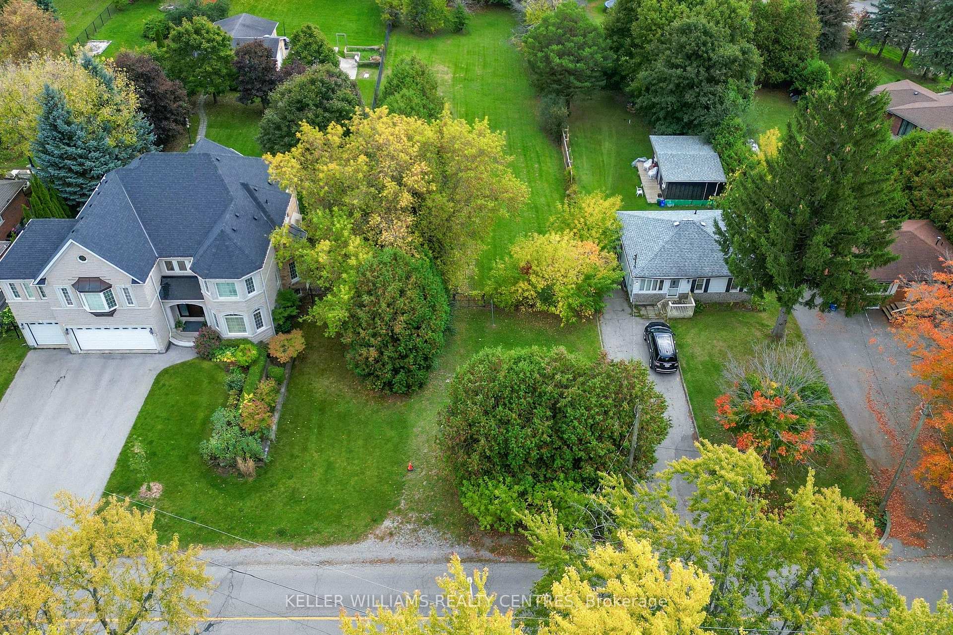Photo 11 of 39 Maple Grove Avenue, Richmond Hill, Oak Ridges — HOMEH