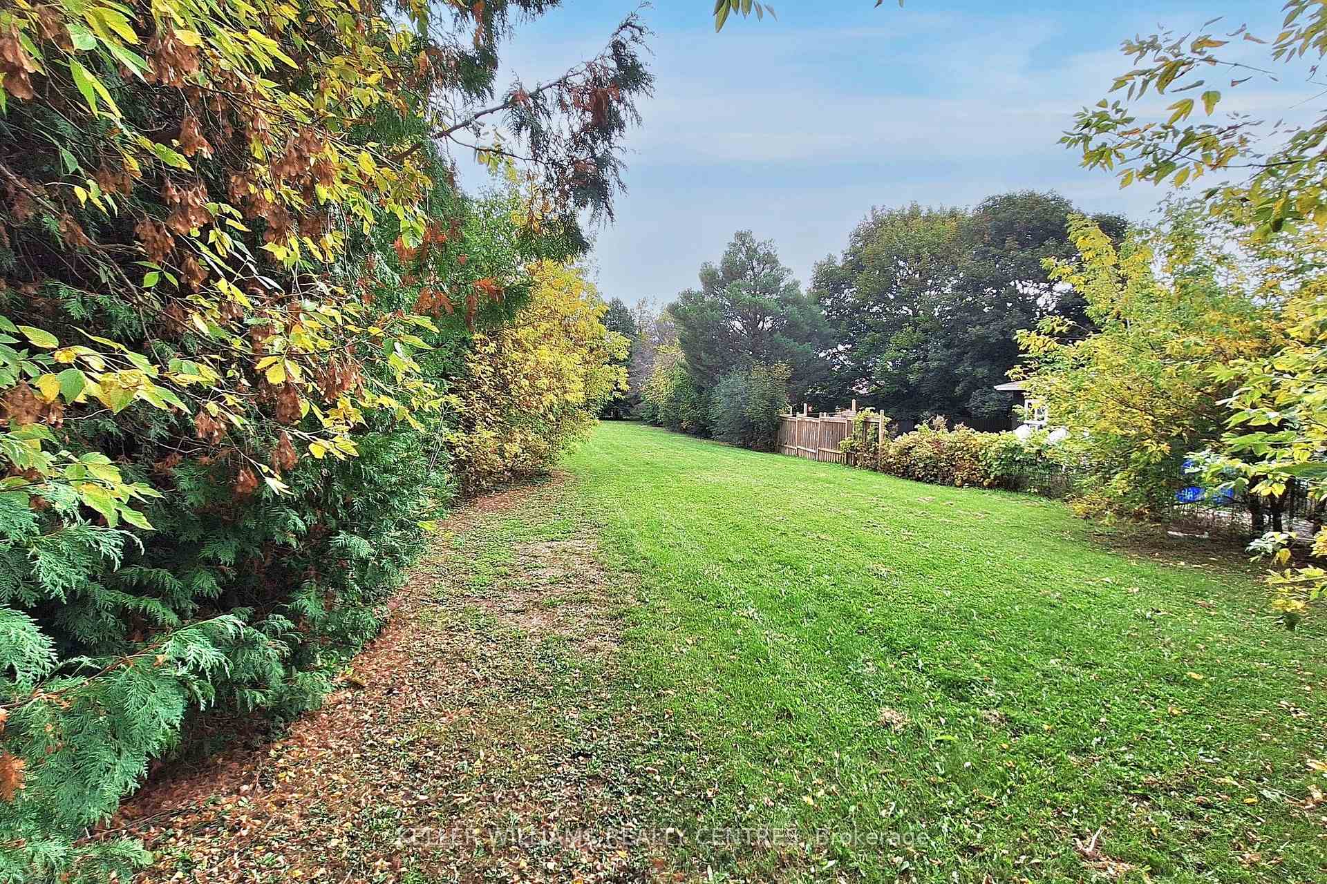 Photo 14 of 39 Maple Grove Avenue, Richmond Hill, Oak Ridges — HOMEH