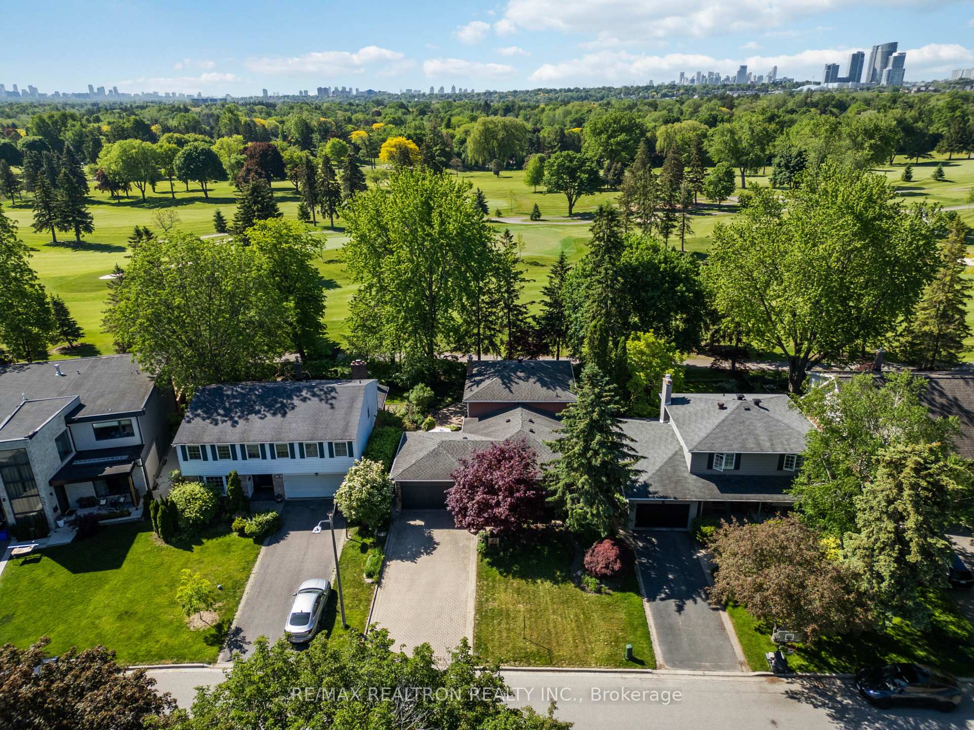 Photo 1 of 49 Apple Orchard Path, Markham, Royal Orchard — HOMEH