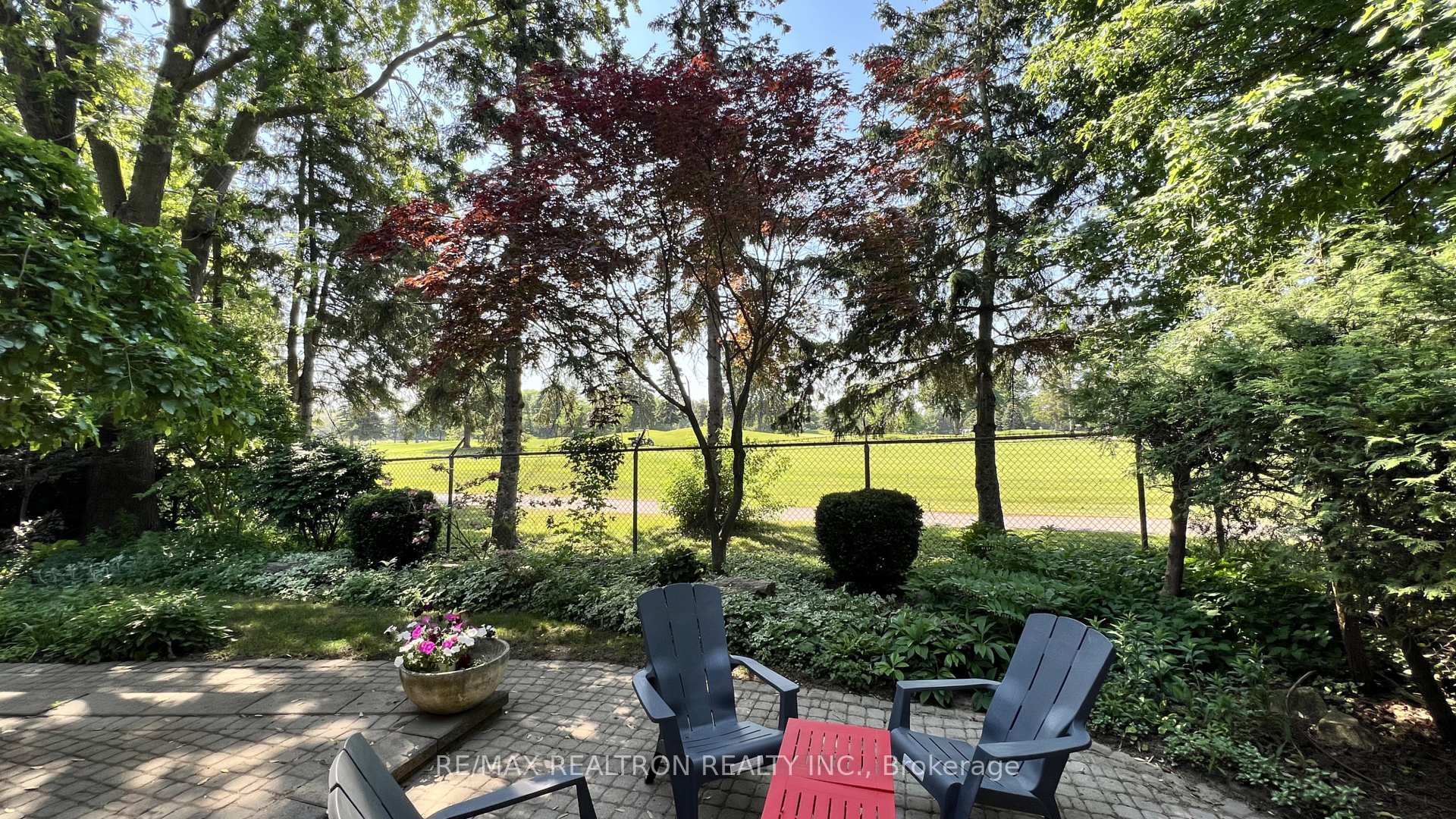 Photo 3 of 49 Apple Orchard Path, Markham, Royal Orchard — HOMEH