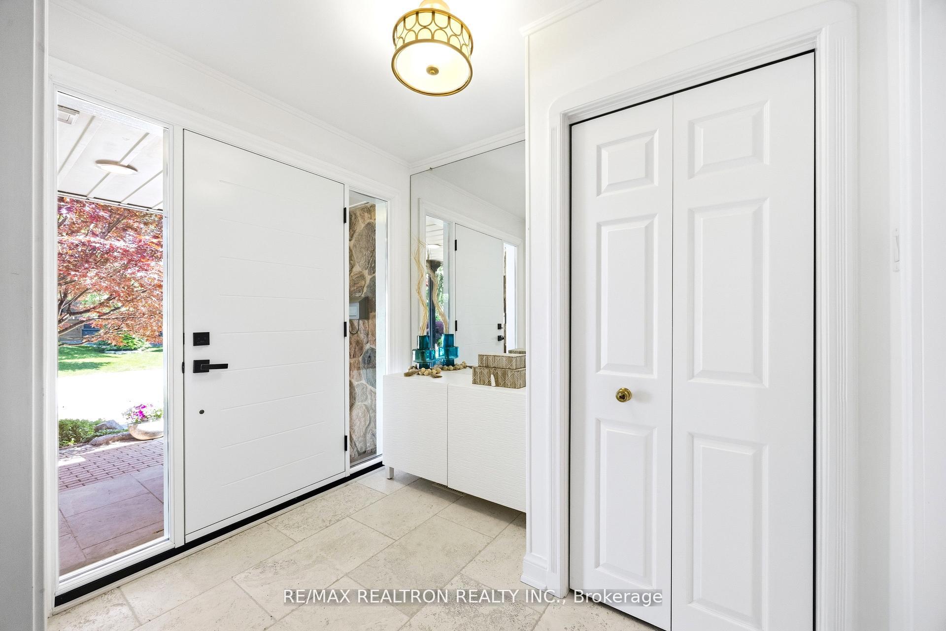 Photo 8 of 49 Apple Orchard Path, Markham, Royal Orchard — HOMEH