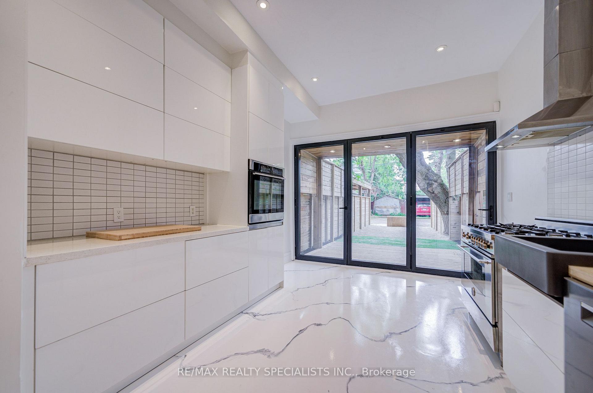 Photo 69 of 5486 Landsborough Avenue, Mississauga, Hurontario — HOMEH