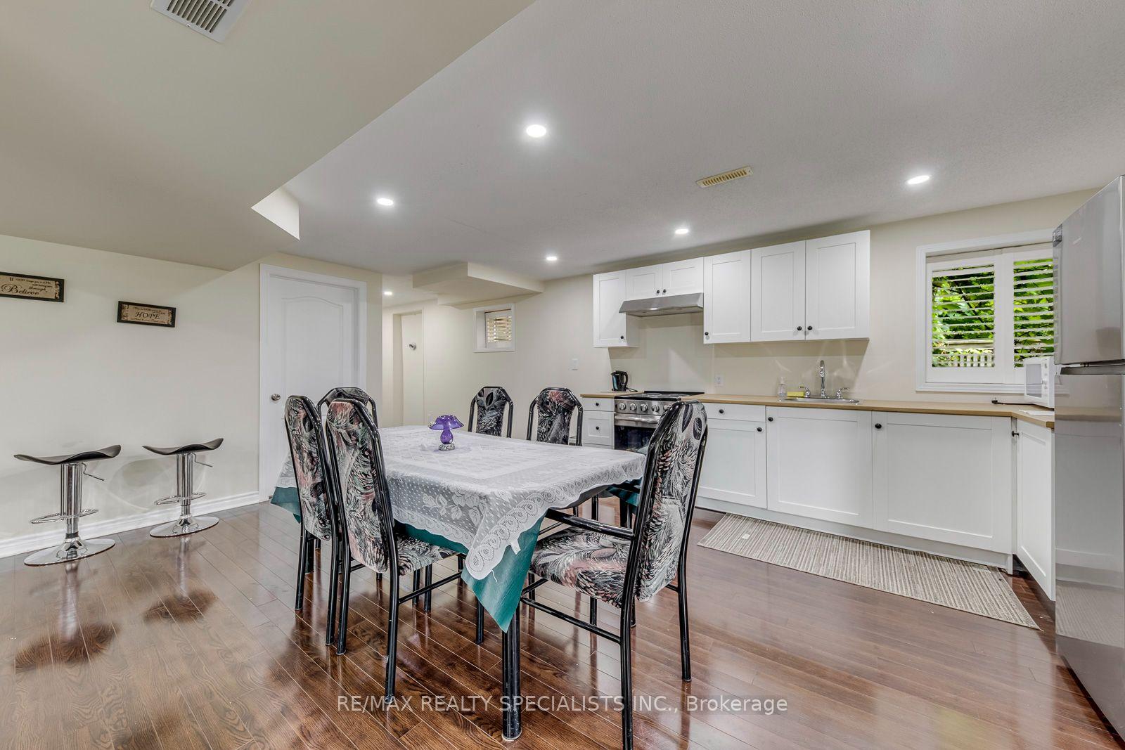 Photo 22 of 5486 Landsborough Avenue, Mississauga, Hurontario — HOMEH