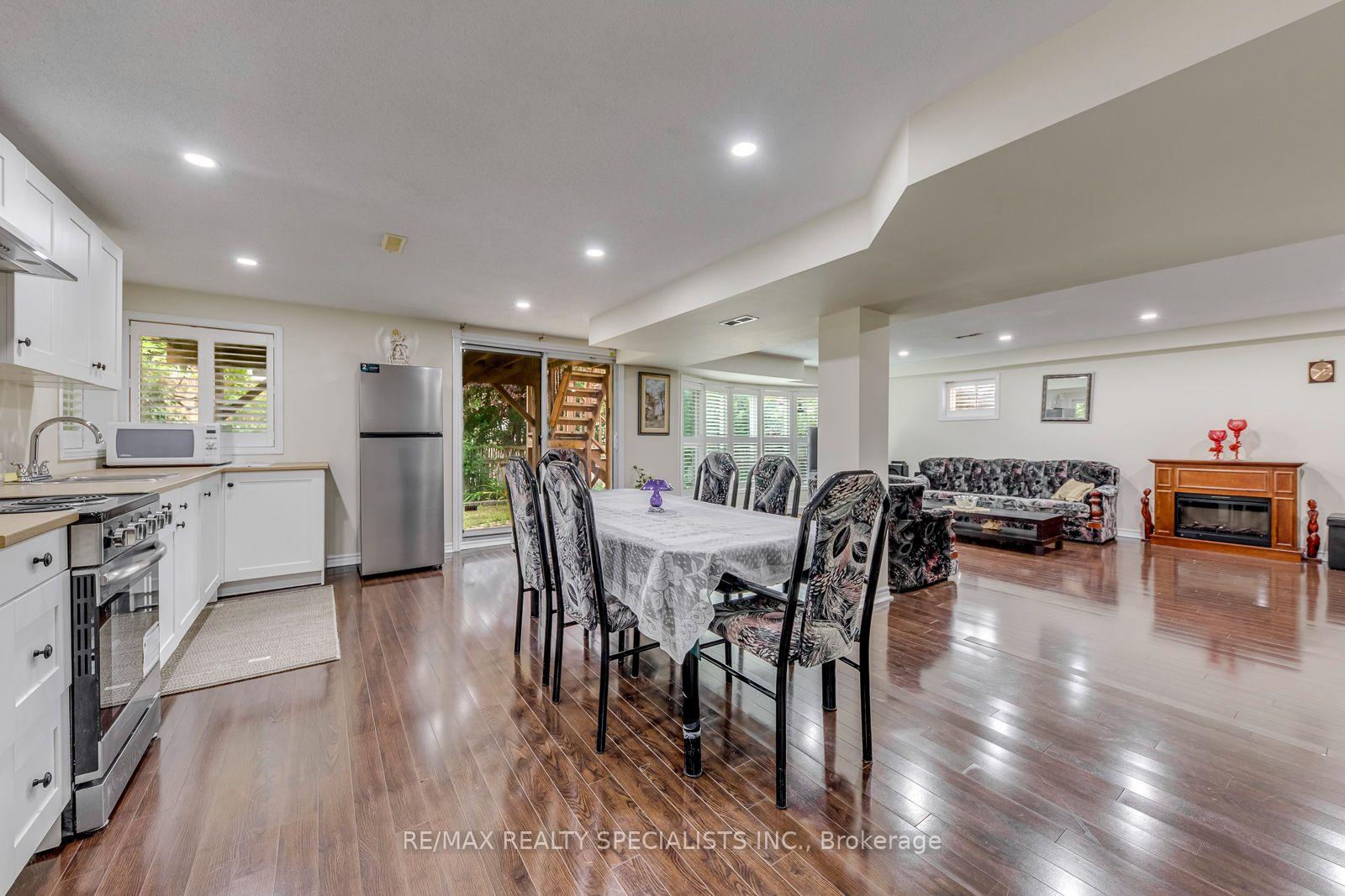 Photo 30 of 5486 Landsborough Avenue, Mississauga, Hurontario — HOMEH
