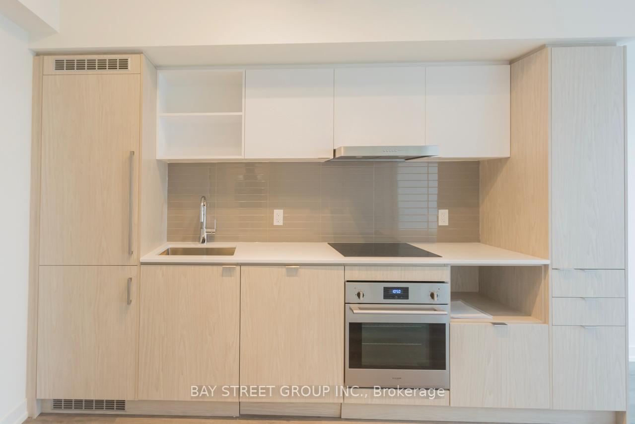 Photo 5 of Unit 2607, 55 Cooper Street, Toronto, Waterfront Communities — HOMEH