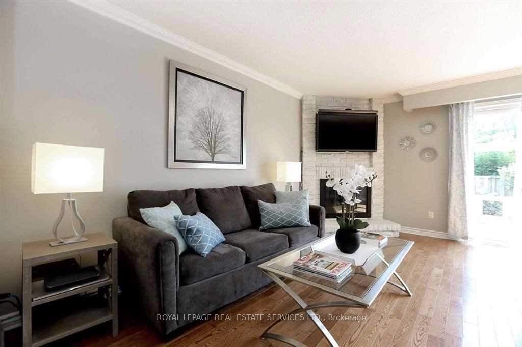 Photo 3 of Unit 7, 4111 Arbour Green Drive, Mississauga, Erin Mills — HOMEH