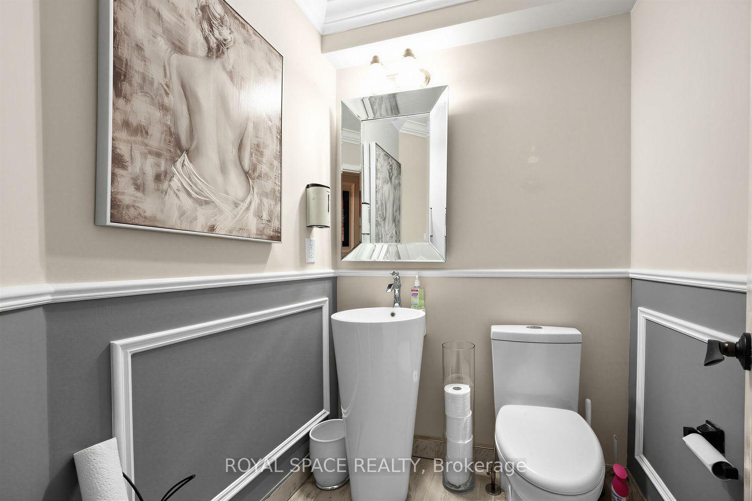 Photo 5 of 7 Urwin Street, Ajax, Northeast Ajax — HOMEH