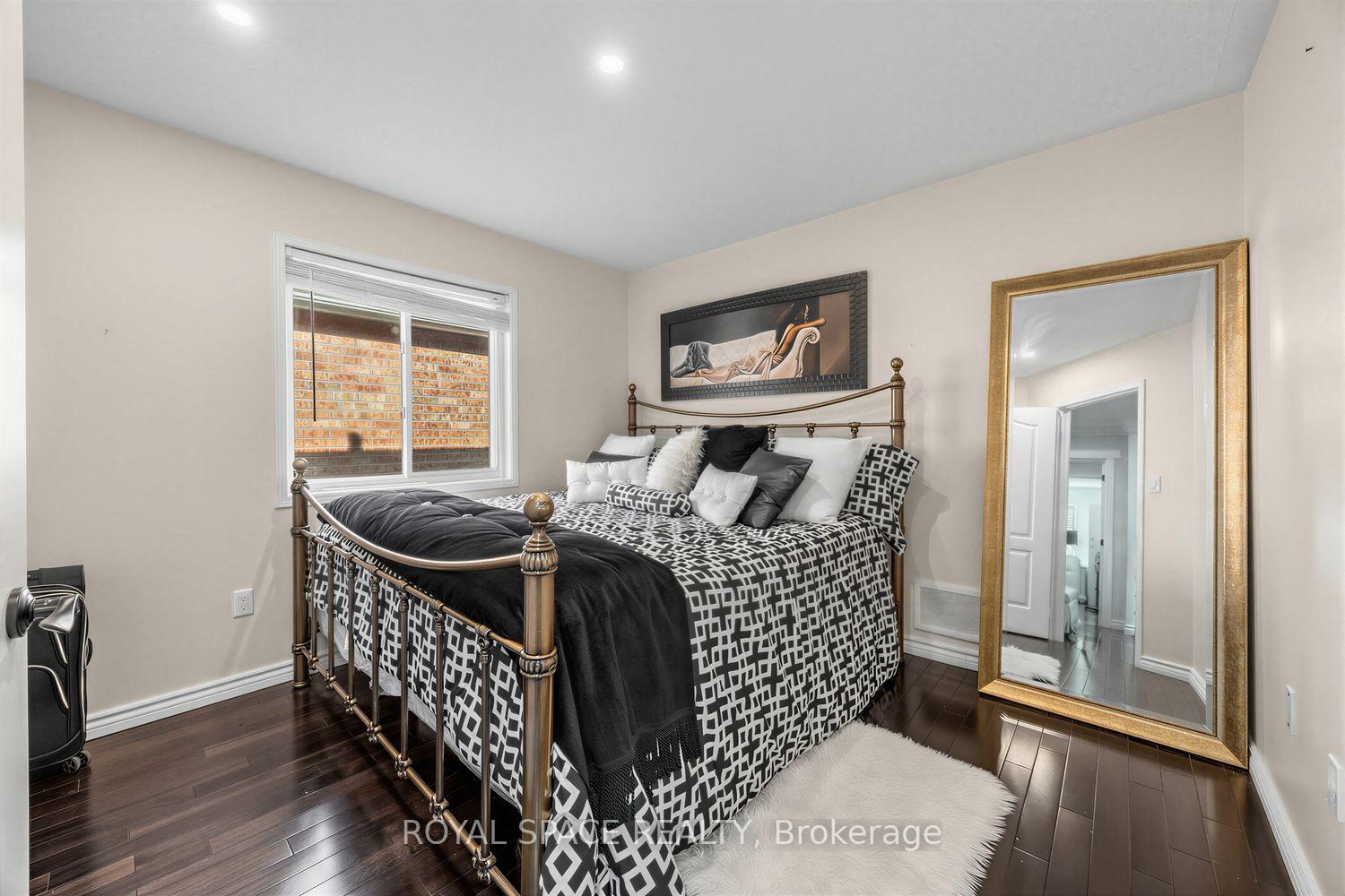 Photo 30 of 7 Urwin Street, Ajax, Northeast Ajax — HOMEH