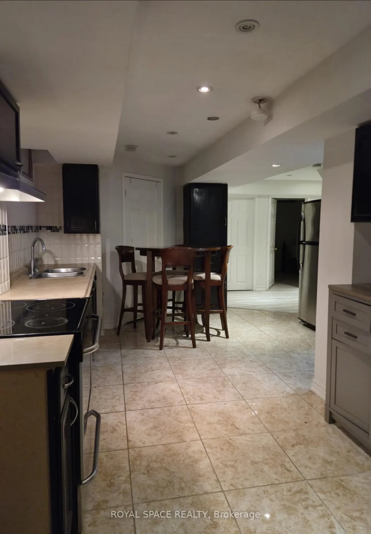 Photo 4 of 7 Urwin Street, Ajax, Northeast Ajax — HOMEH