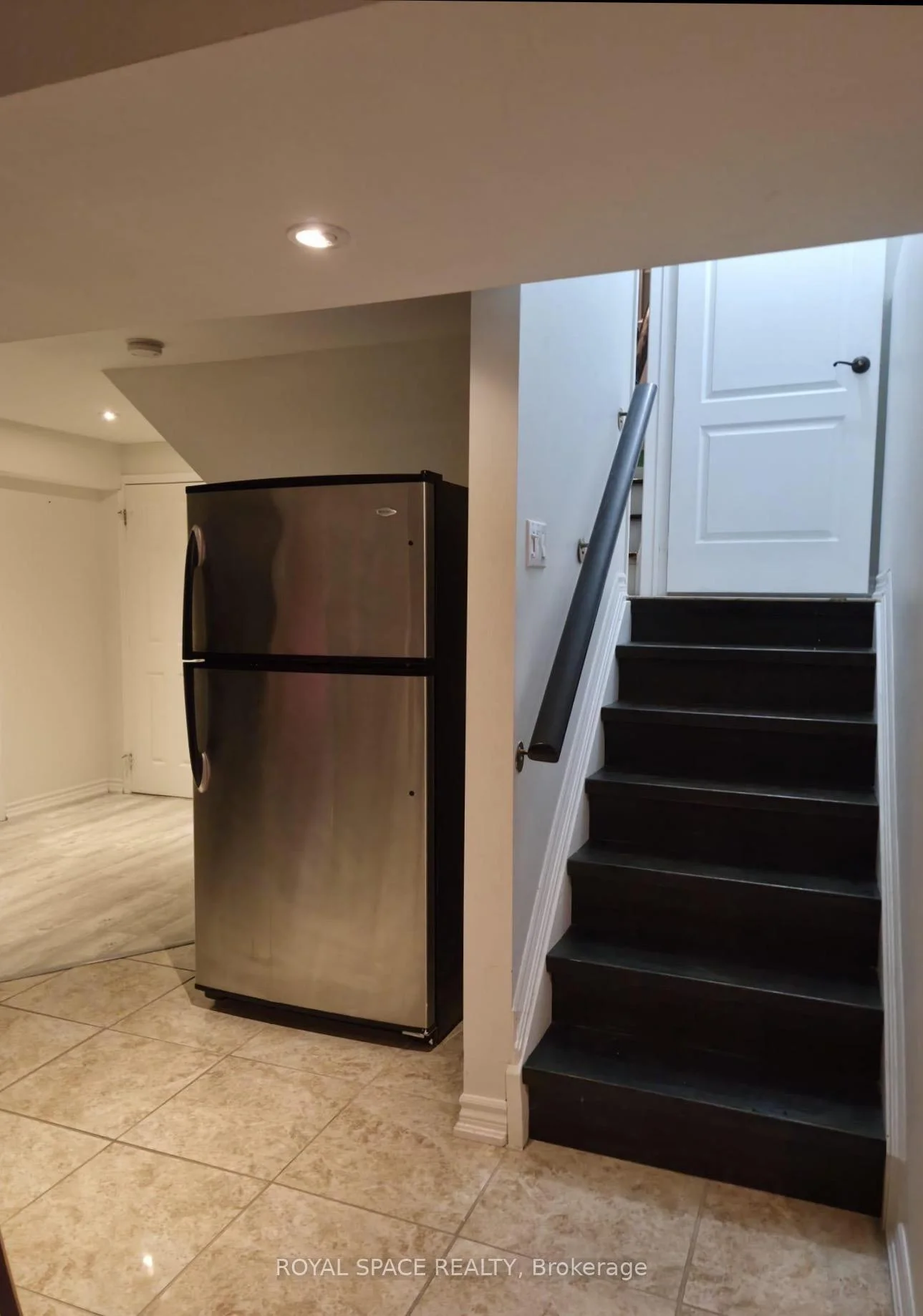 Photo 10 of 7 Urwin Street, Ajax, Northeast Ajax — HOMEH
