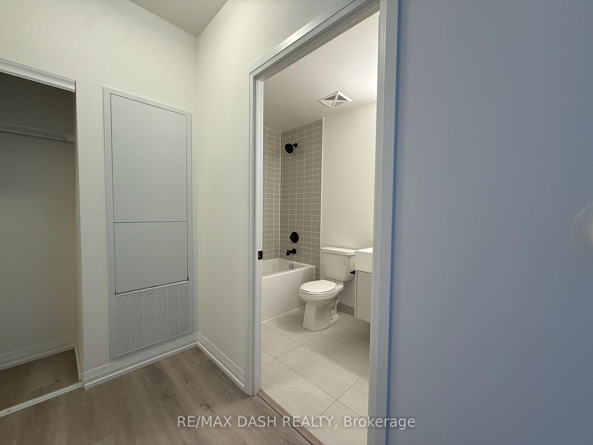 Photo 4 of Unit 417, 280 Dundas Street W, Toronto, University — HOMEH