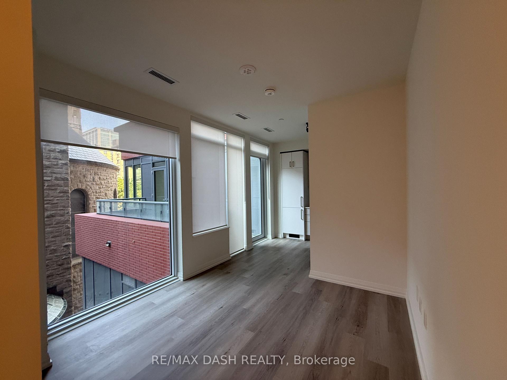 Photo 6 of Unit 417, 280 Dundas Street W, Toronto, University — HOMEH