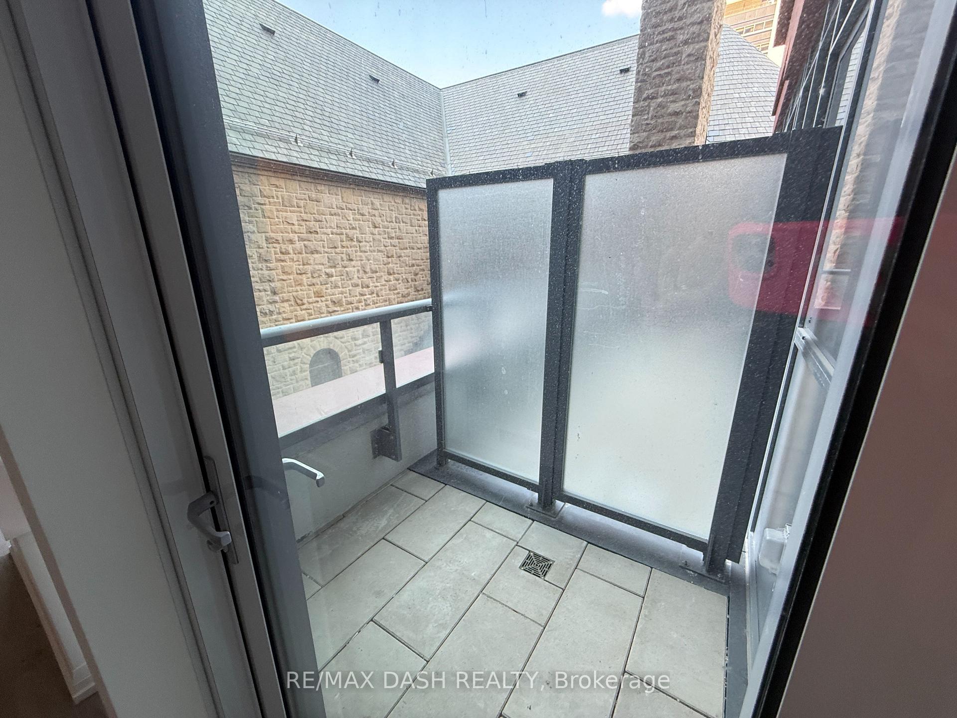 Photo 12 of Unit 417, 280 Dundas Street W, Toronto, University — HOMEH
