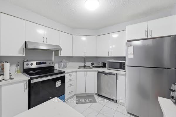 Photo 13 of Unit ph08, 61 Markbrook Lane, Etobicoke, Mount Olive-Silverstone-Jamestown — HOMEH