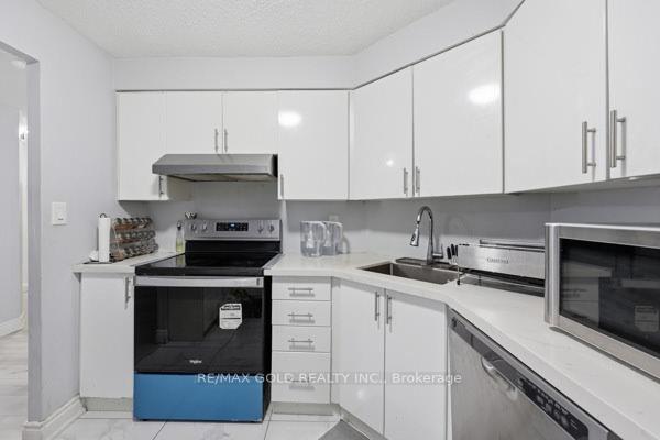 Photo 19 of Unit ph08, 61 Markbrook Lane, Etobicoke, Mount Olive-Silverstone-Jamestown — HOMEH