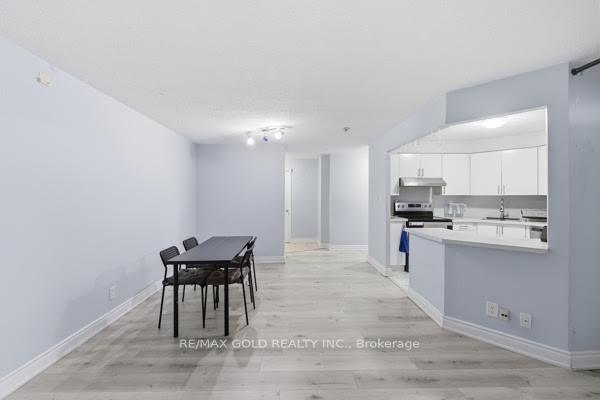Photo 27 of Unit ph08, 61 Markbrook Lane, Etobicoke, Mount Olive-Silverstone-Jamestown — HOMEH