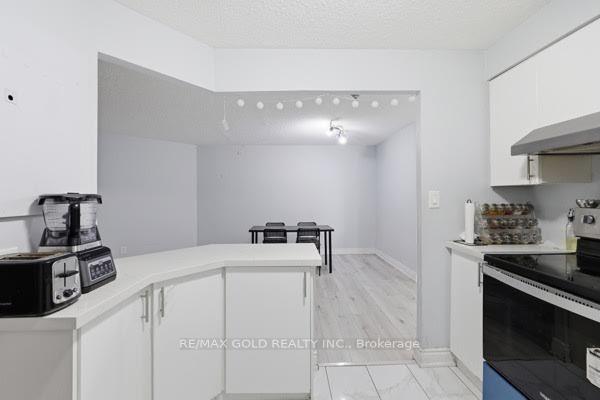 Photo 39 of Unit ph08, 61 Markbrook Lane, Etobicoke, Mount Olive-Silverstone-Jamestown — HOMEH