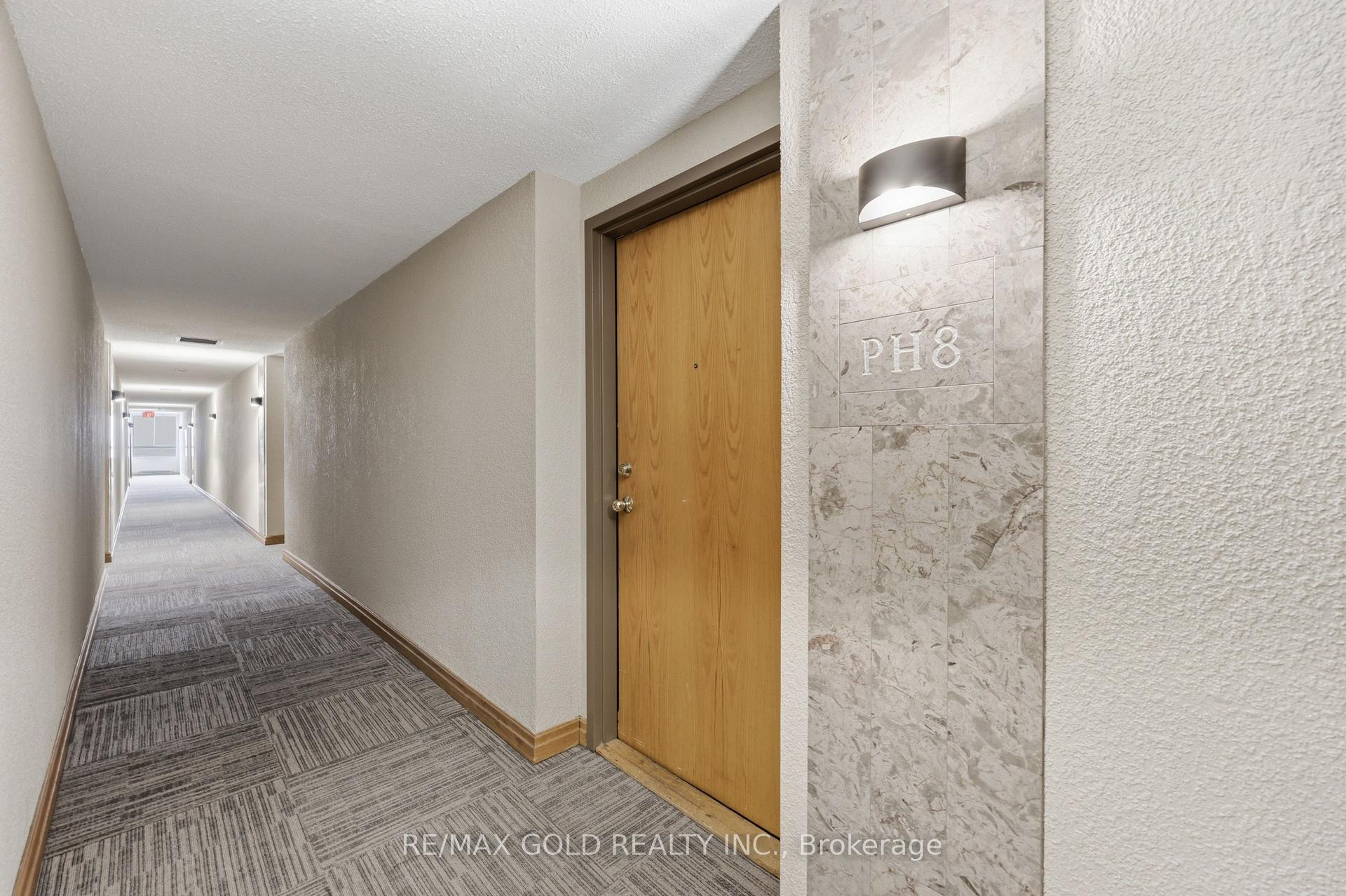 Photo 12 of Unit ph08, 61 Markbrook Lane, Etobicoke, Mount Olive-Silverstone-Jamestown — HOMEH